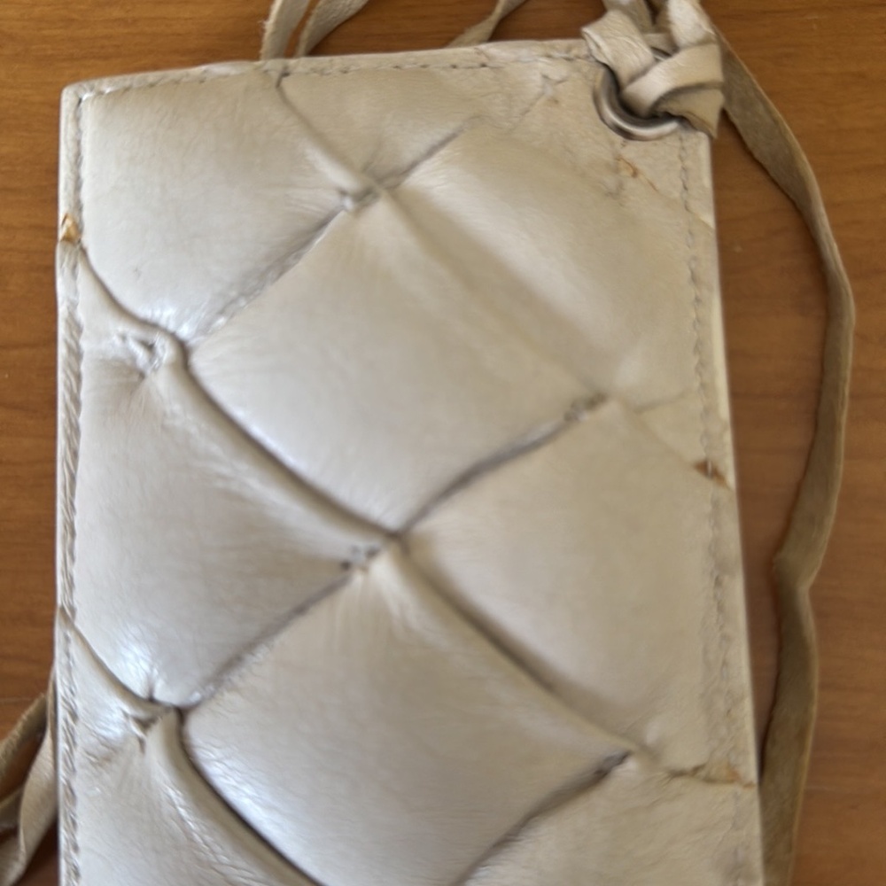 Balenciaga Matelasse Paris quilted  ivory leather handbag with mirror - Picture 4 of 17